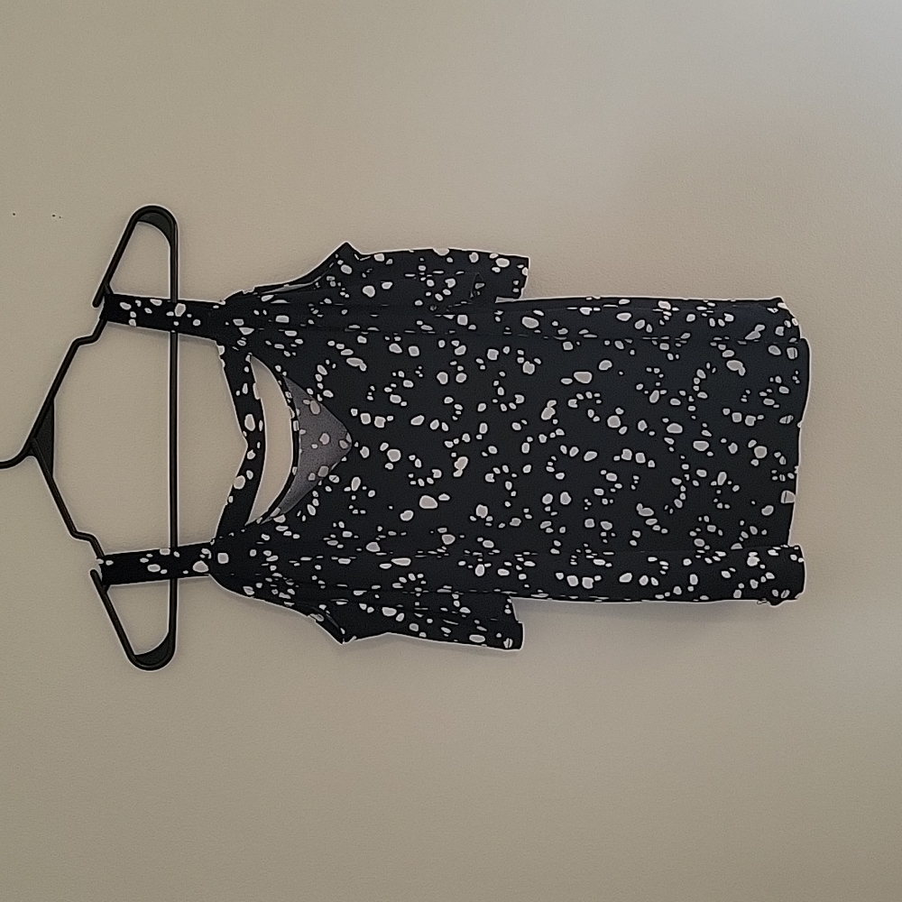 Cold Shoulder Top - Picture 2 of 4